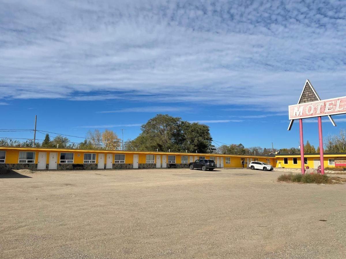 Dundurn Motel Экстерьер фото