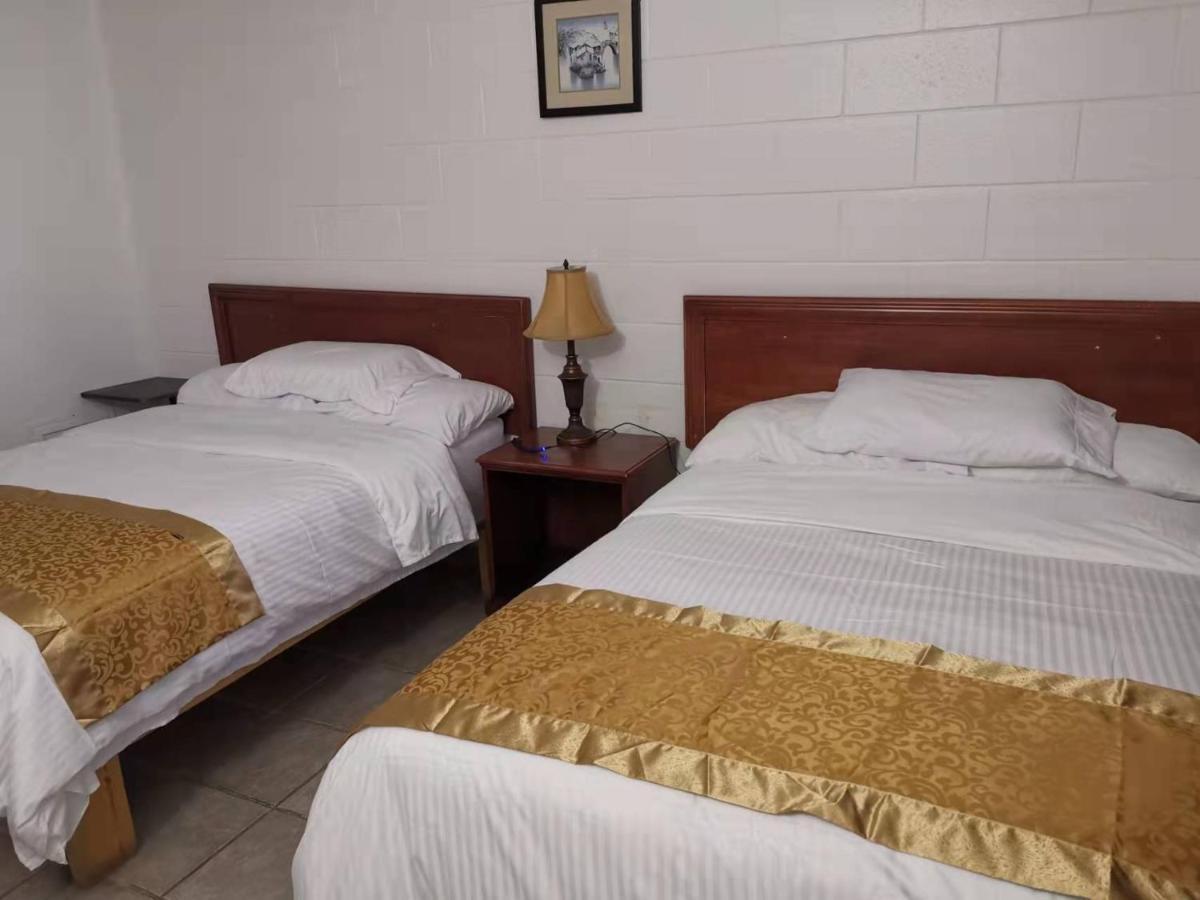 Dundurn Motel Экстерьер фото