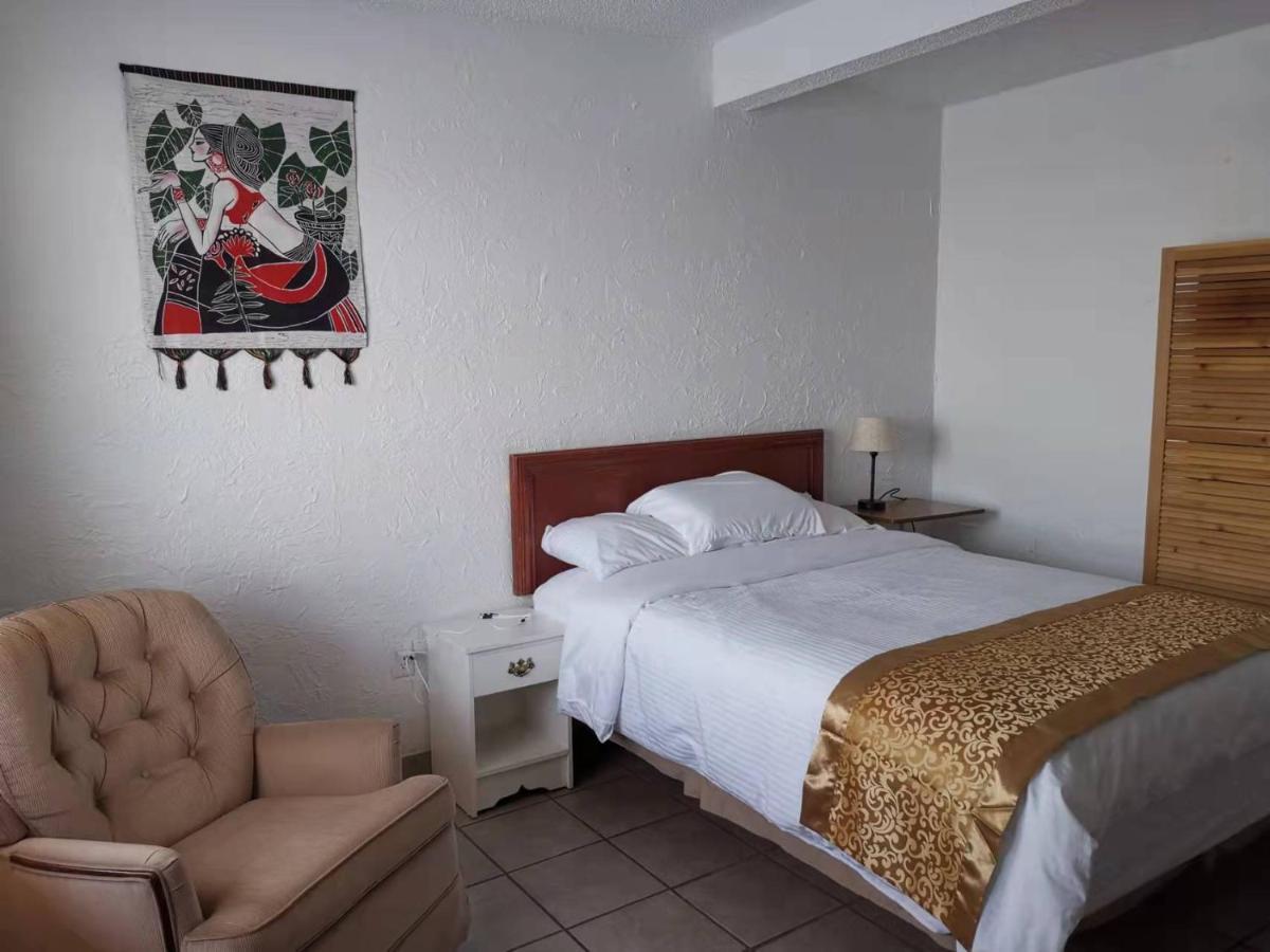 Dundurn Motel Экстерьер фото