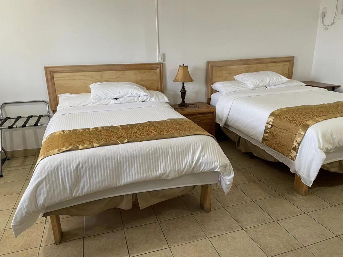 Dundurn Motel Экстерьер фото