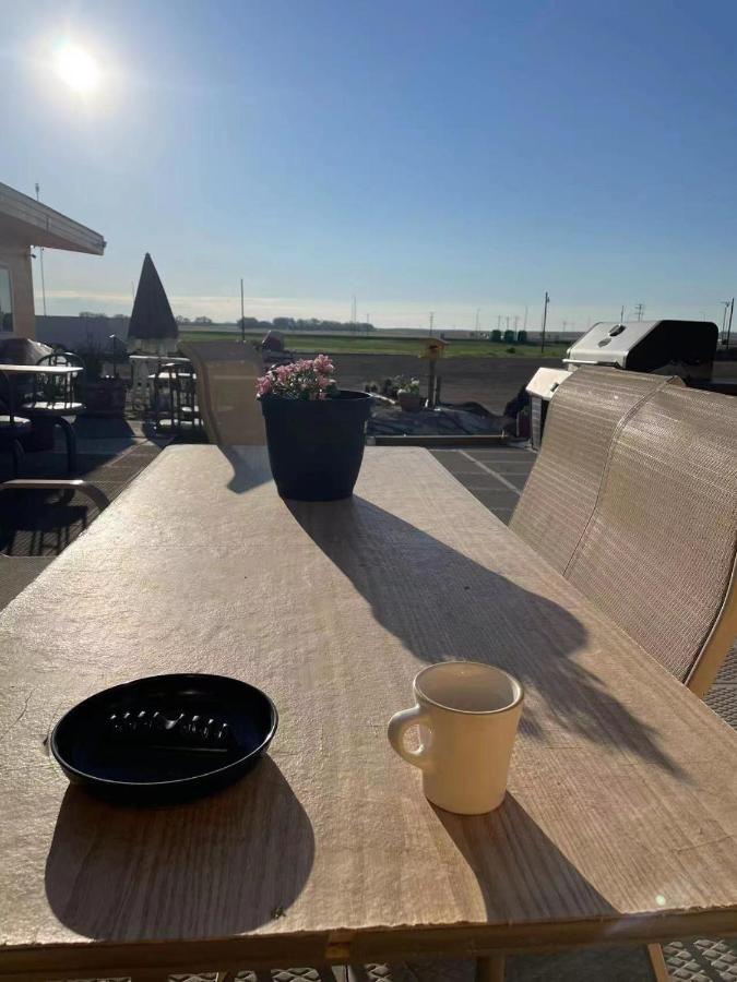 Dundurn Motel Экстерьер фото